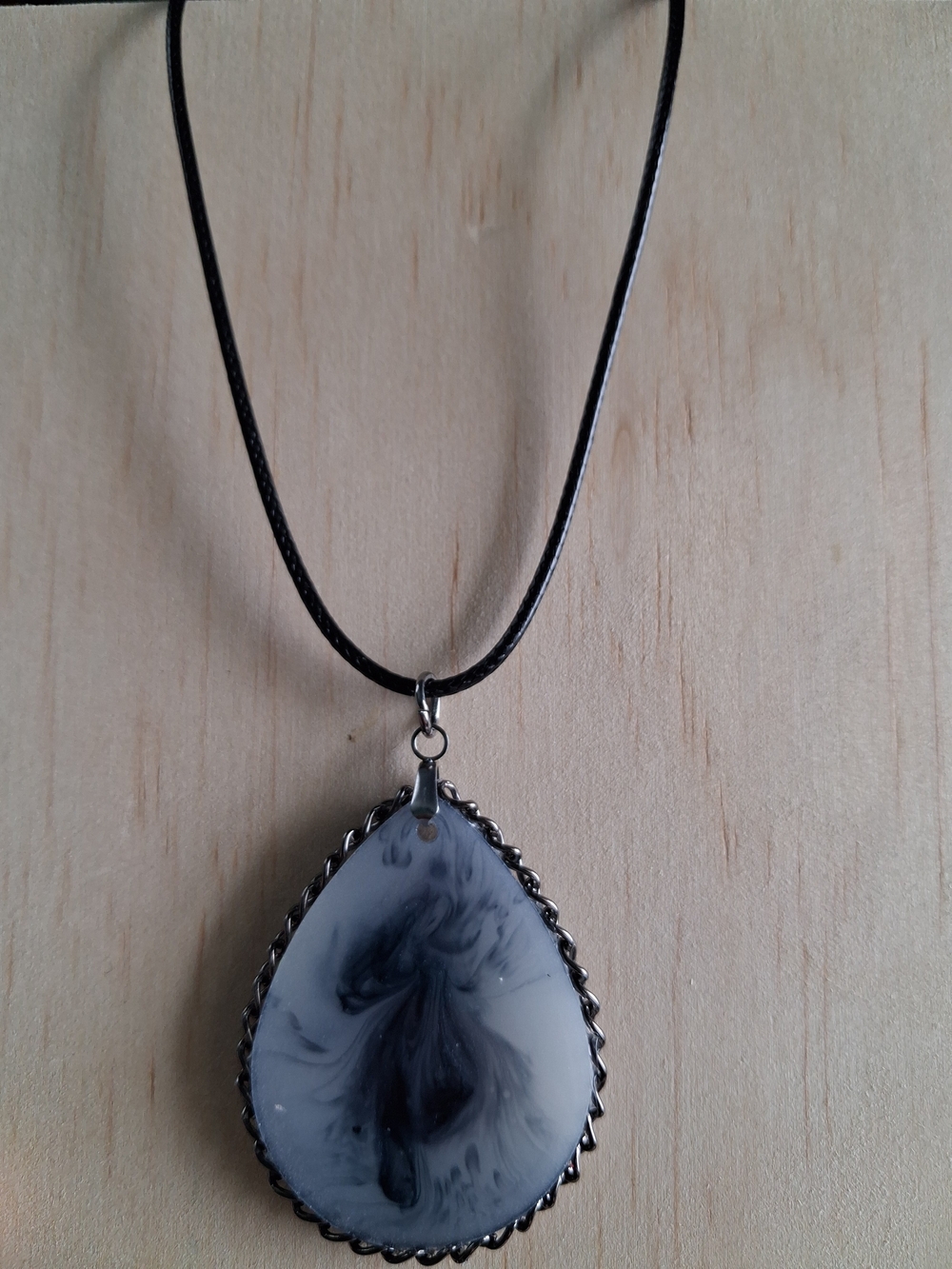 Black and White Marbled Teardrop Pendant Necklace
